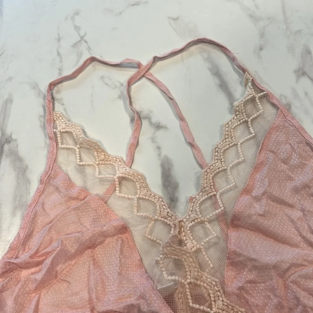 Cotton Candy LA Lace top - Picture 2 of 4